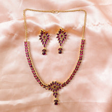 Traditional Floral Motif Necklace & Earring Jewelry Set – 2 Piece Set